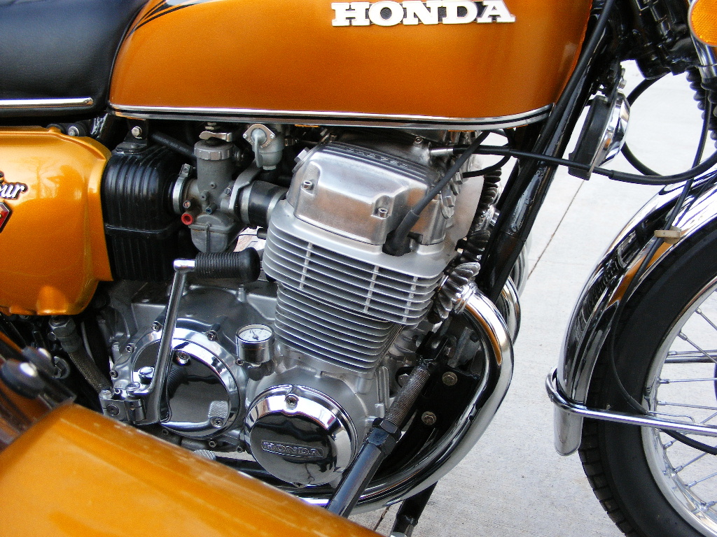 n_cb7500019.jpg